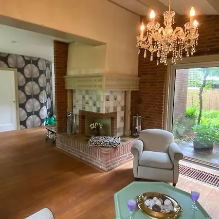 Bij Bos En Centrum 卑尔根