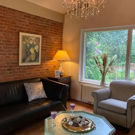 Bij Bos En Centrum 别墅 *